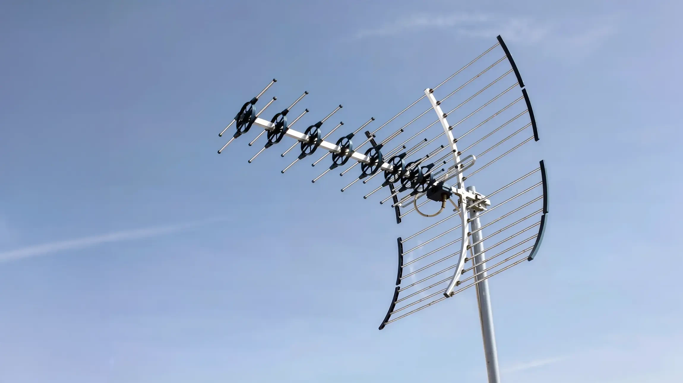 Systèmes avancés de surveillance CCTV pour les immeubles de bureaux, les centres commerciaux, les maisons, la circulation et les espaces extérieurs